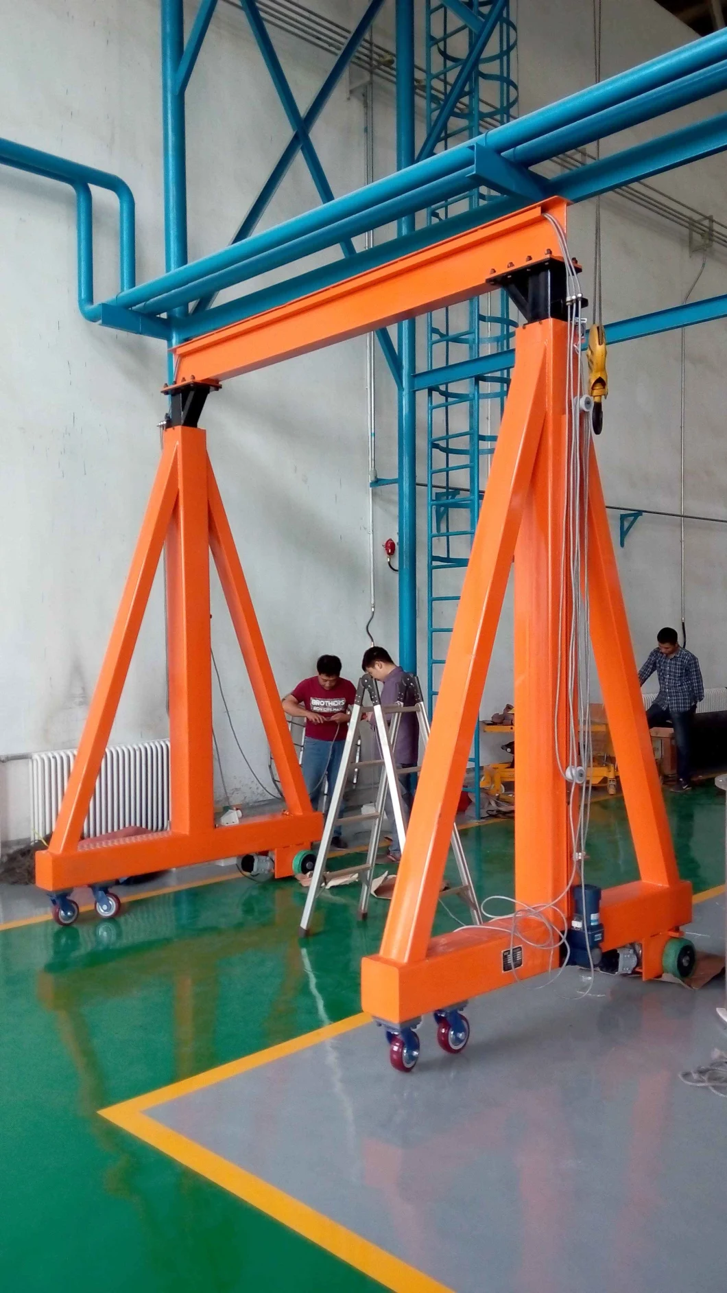 Rail Tracks Running Electric Mobile Gantry Crane Portable Crane Price